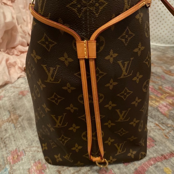Louis Vuitton Neverfull GM - Picture 4 of 10